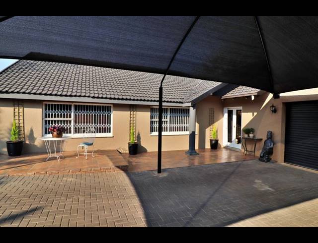 3 BEDROOM HOUSE FOR SALE IN DAWNVIEW